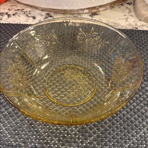 Elegant Federal Glass Cabbage Rose Pattern Amber Glass Serving Bowl 8.5 inches